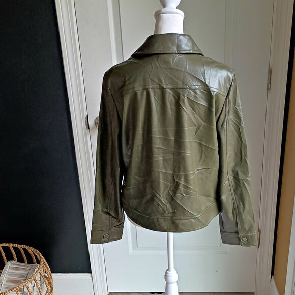 NWOT! CHICO'S OLIVE GREEN 2 POCKET JACKET - Picture 6 of 6